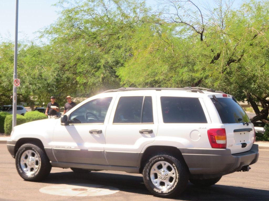 Used 2000 Jeep Grand Cherokee Laredo AWD/4WD image 5