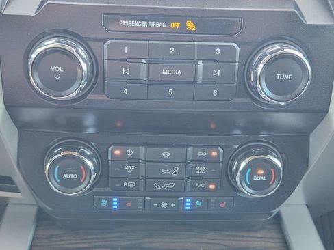 Used 2020 Ford F150 Lariat image 20