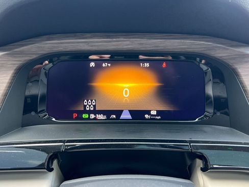 Used 2025 Volkswagen Atlas SEL Premium R-Line image 22