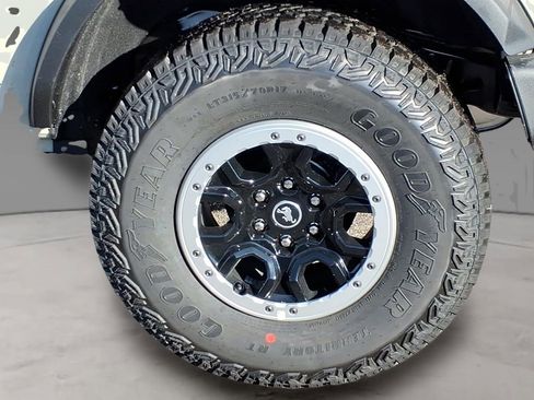 New 2025 Ford Bronco 2-Door w/ Sasquatch Package image 4