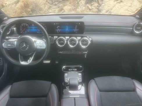 Used 2023 Mercedes-Benz CLA 250 image 11