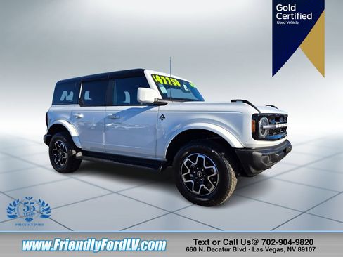 Certified 2025 Ford Bronco Outer Banks AWD/4WD image 1