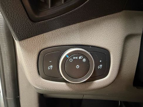 Used 2023 Ford Transit Connect XL FWD image 16