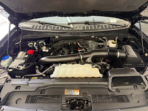 Used 2025 Ford Expedition Max Active image 32