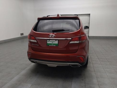 Used 2018 Hyundai Santa Fe SE image 7