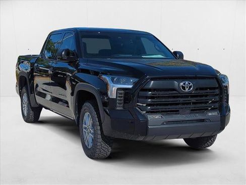New 2025 Toyota Tundra SR5 w/ SR5 Convenience Package AWD/4WD image 7