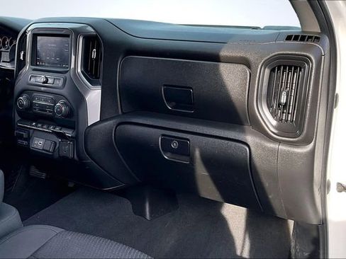 Used 2022 Chevrolet Silverado 2500 Custom w/ Custom Convenience Package image 26