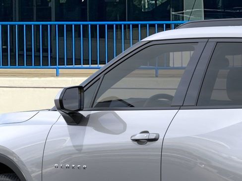 New 2026 Chevrolet Blazer LT image 12