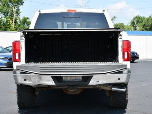 Used 2020 Ford F150 Lariat w/ Equipment Group 502A Luxury AWD/4WD image 32