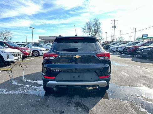 Used 2021 Chevrolet TrailBlazer LT w/ Convenience Package image 12
