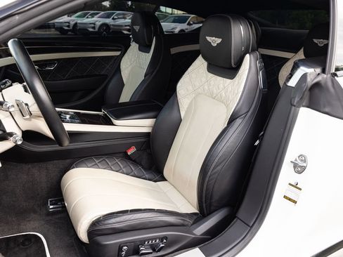 Used 2020 Bentley Continental GT V8 First Edition AWD/4WD image 32