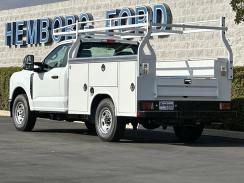 New 2026 Ford F250 XL w/ XL Chrome Package image 6