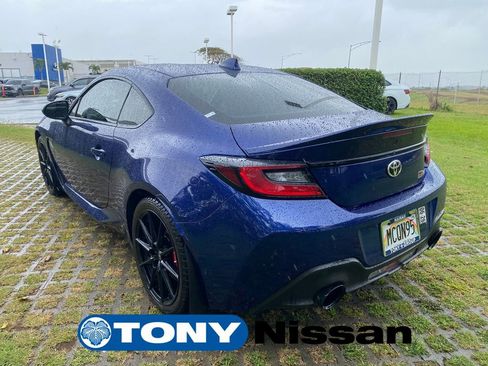 Used 2024 Toyota GR86 Premium w/ Performance Package RWD image 5
