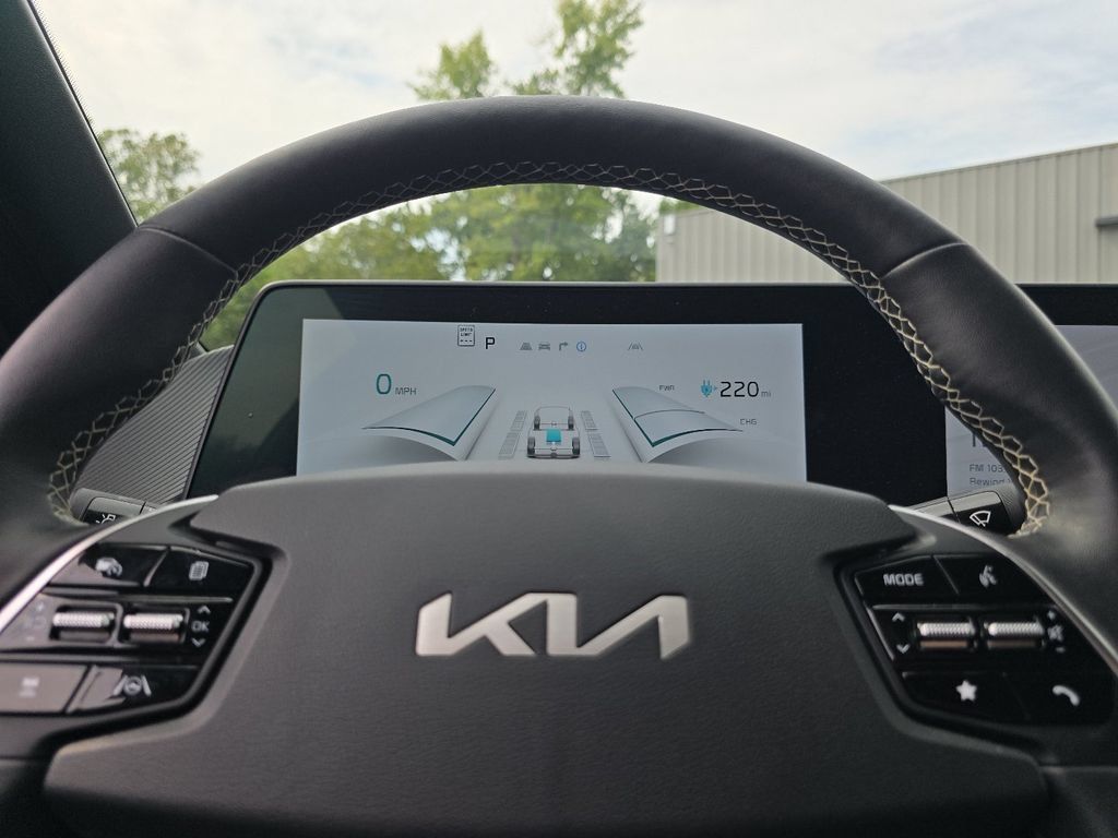 Used 2024 Kia EV6 GT-Line AWD/4WD image 28