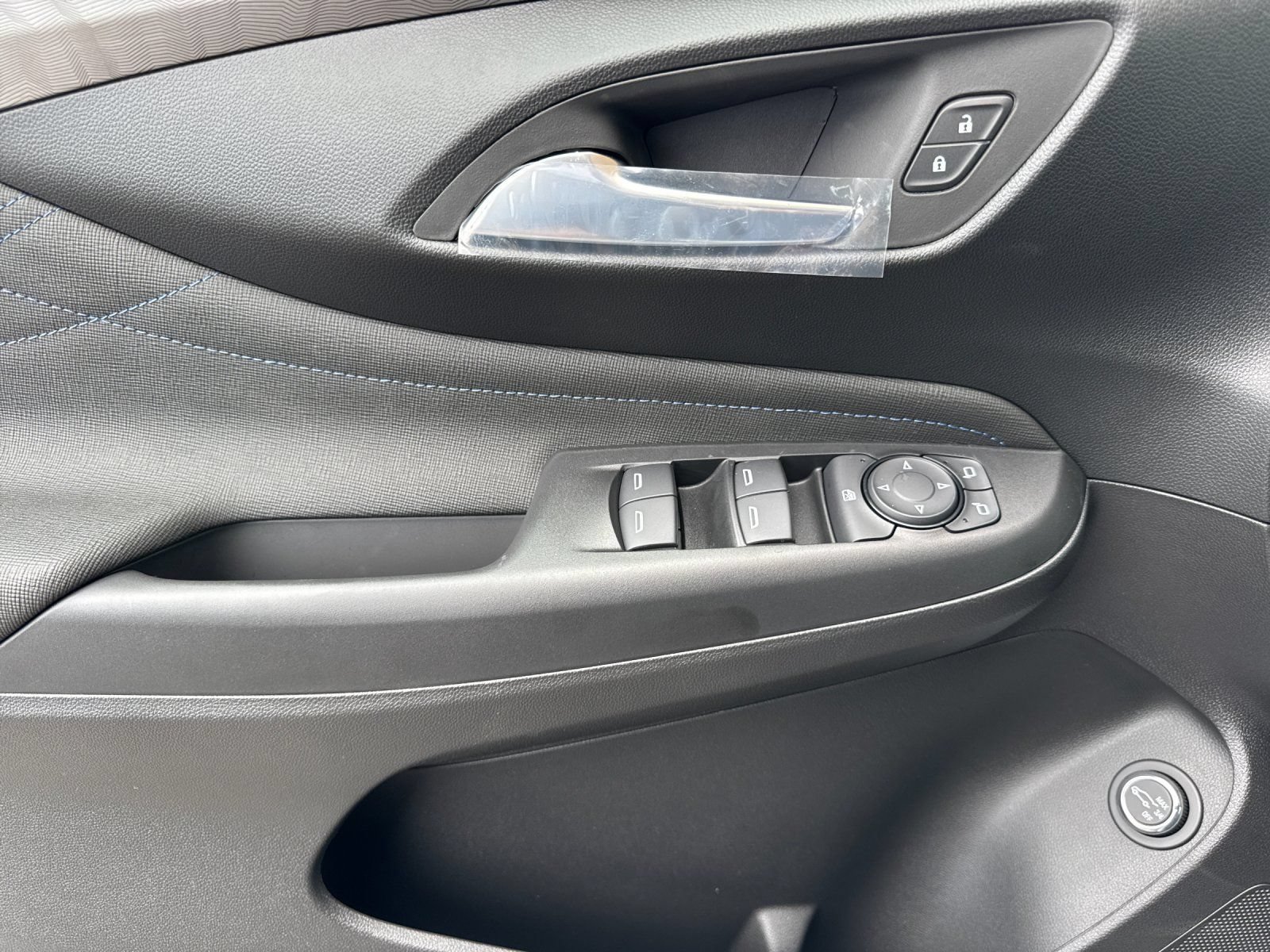 New 2026 Buick Envista Sport Touring w/ Convenience I Package FWD image 11