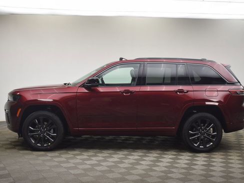 New 2026 Jeep Grand Cherokee Limited image 12