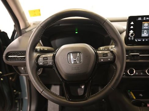 Used 2025 Honda HR-V EX-L image 4