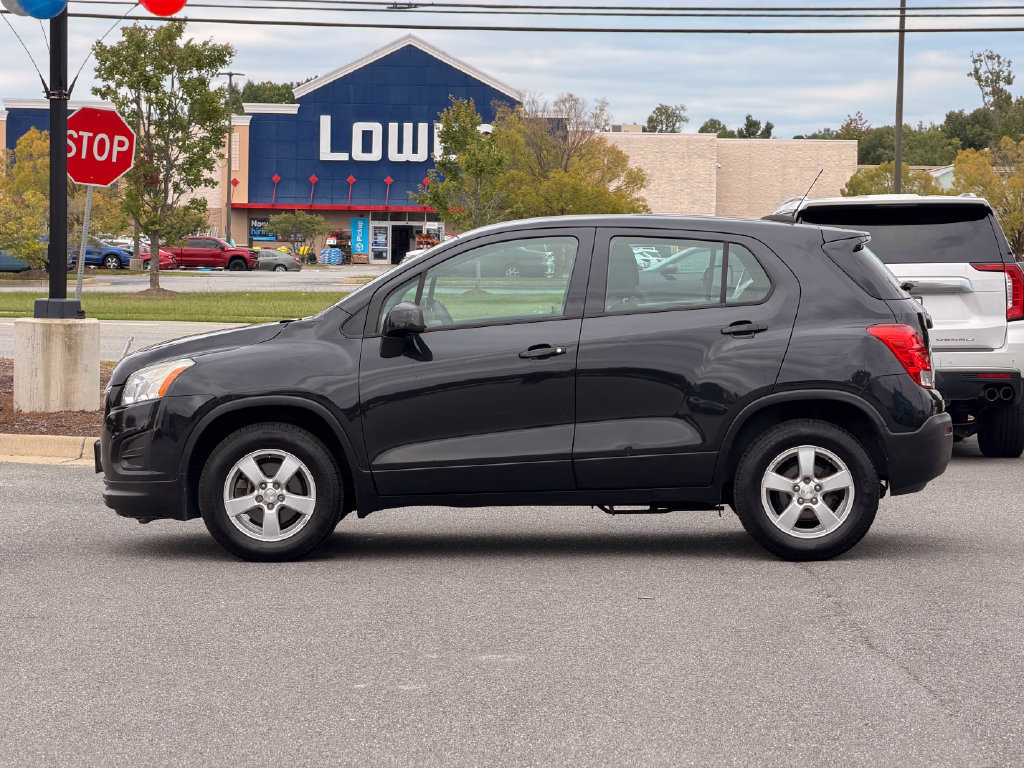 Used 2016 Chevrolet Trax LS AWD/4WD image 4
