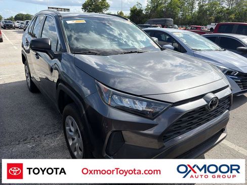 Used 2021 Toyota RAV4 LE FWD image 1
