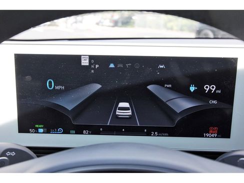 Used 2024 Hyundai Ioniq 5 SEL image 18