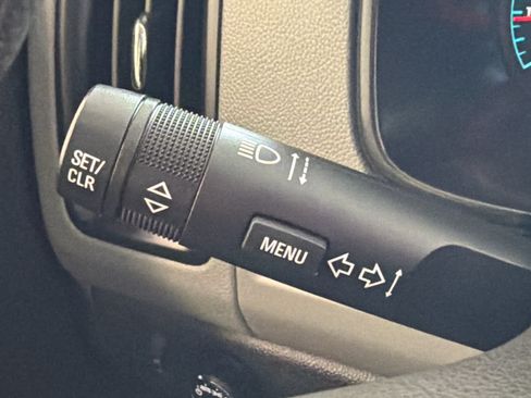 Used 2022 Chevrolet Colorado W/T RWD image 28