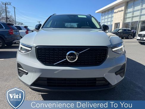 New 2026 Volvo XC40 B5 Core w/ Climate Package AWD/4WD image 3