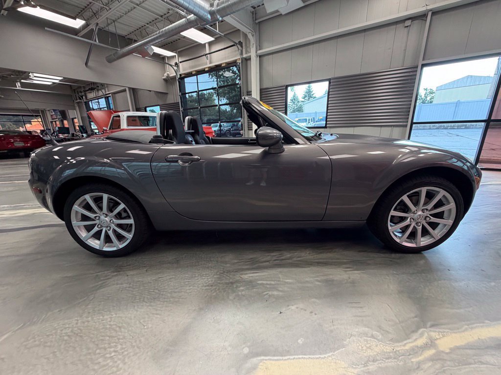 Used 2007 MAZDA MX-5 Miata Touring RWD image 21