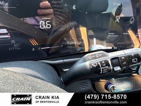 Certified 2026 Kia Sportage EX w/ EX Panorama Roof Package FWD image 11