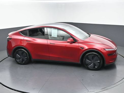 Used 2026 Tesla Model Y Long Range RWD image 41