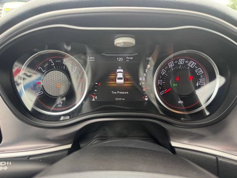 Used 2019 Dodge Challenger R/T RWD image 32
