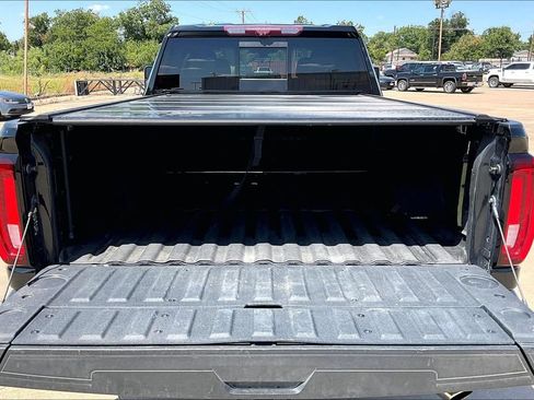 Used 2022 GMC Sierra 2500 Denali w/ Denali Ultimate Package AWD/4WD image 34