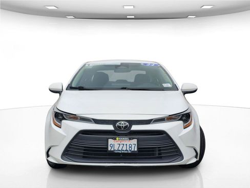 Used 2024 Toyota Corolla LE FWD image 4