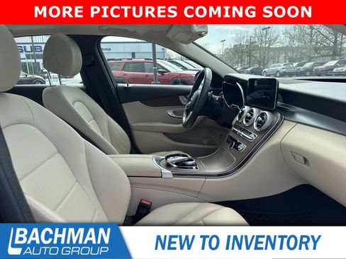 Used 2020 Mercedes-Benz C 300 4MATIC Sedan image 4