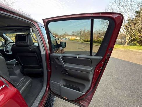 Used 2007 Nissan Armada LE w/ Technology Pkg image 34