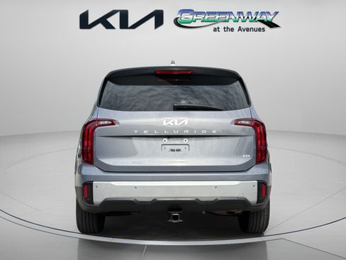 Certified 2024 Kia Telluride LX AWD/4WD image 5