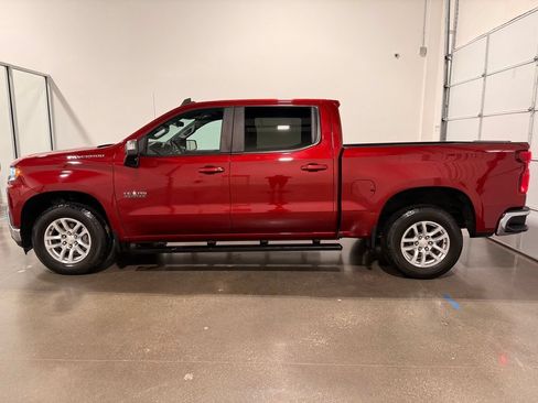 Used 2021 Chevrolet Silverado 1500 LT w/ Bed Protection Package RWD image 8