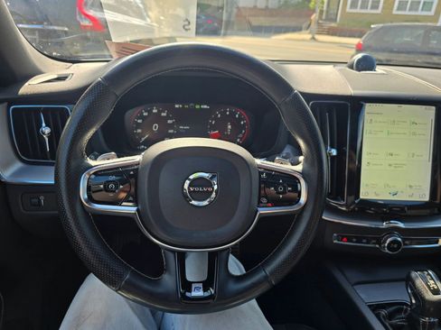 Used 2019 Volvo XC60 T6 R-Design w/ Protection Package Premier AWD/4WD image 24