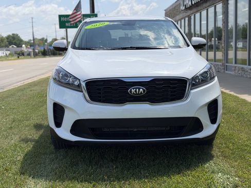 Used 2020 Kia Sorento LX FWD image 3