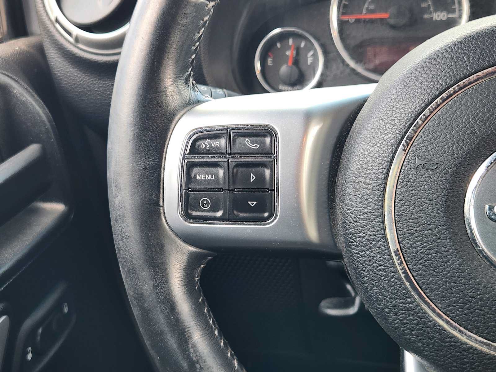 Used 2016 Jeep Wrangler Unlimited Rubicon AWD/4WD image 24