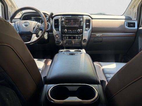 Used 2019 Nissan Titan Platinum Reserve w/ Platinum Utility Package AWD/4WD image 24
