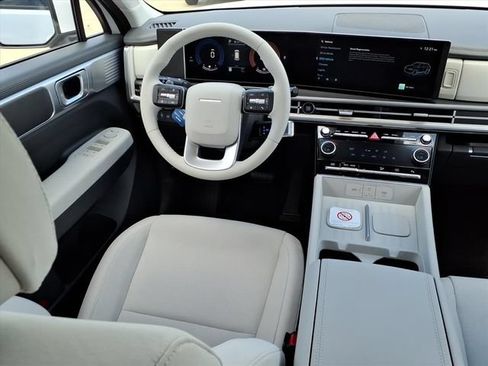 New 2026 Hyundai Santa Fe SE FWD image 4