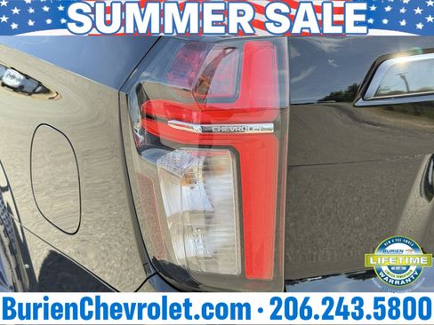 Used 2022 Chevrolet Suburban Z71 AWD/4WD image 38