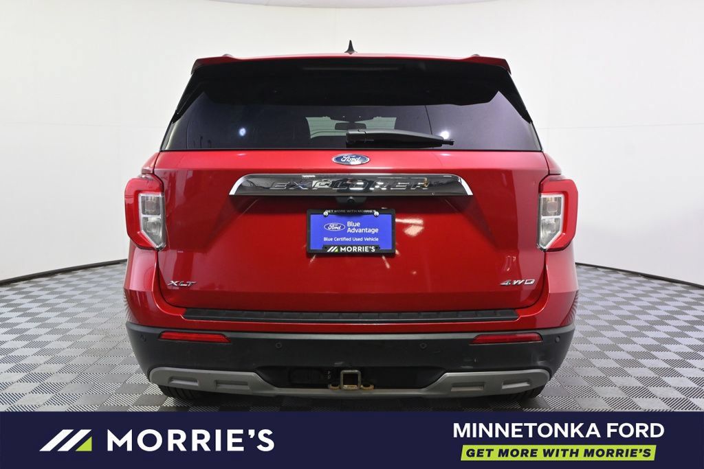 Used 2023 Ford Explorer XLT w/ Equipment Group 202A AWD/4WD image 5