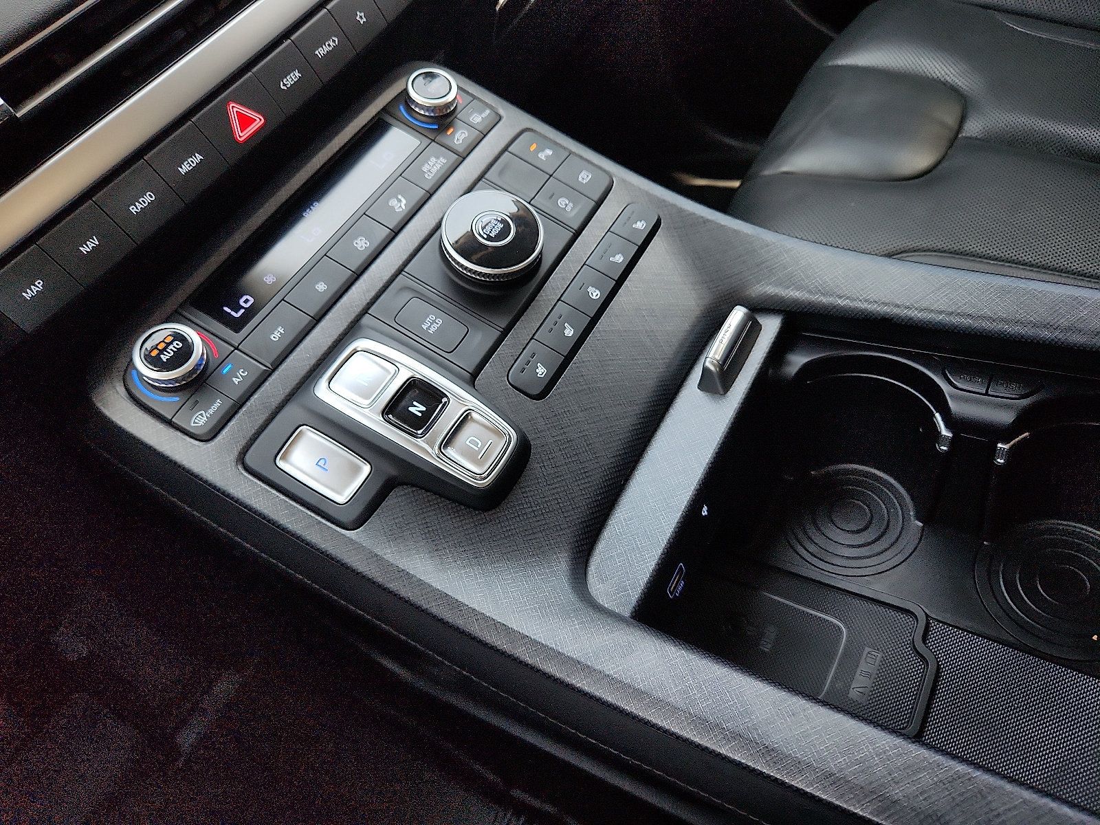 Used 2025 Hyundai Palisade Limited FWD image 26