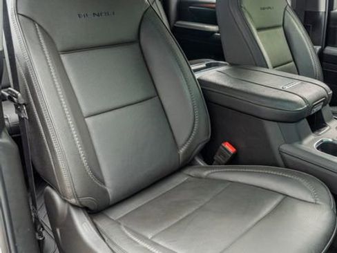 Used 2025 GMC Sierra 2500 Denali w/ Denali Reserve Package AWD/4WD image 46