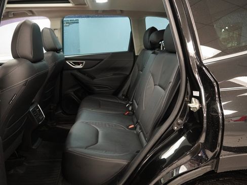 Used 2020 Subaru Forester Limited image 27