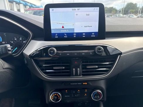 Used 2021 Ford Escape SE FWD image 9