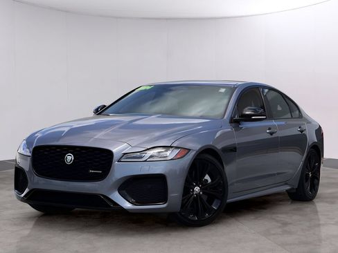 Used 2024 Jaguar XF R-Dynamic SE AWD/4WD image 1