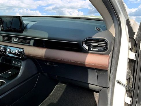 Used 2025 Honda Pilot Elite image 29