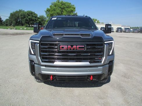 New 2026 GMC Sierra 2500 AT4 w/ AT4 Premium Plus Package AWD/4WD image 12